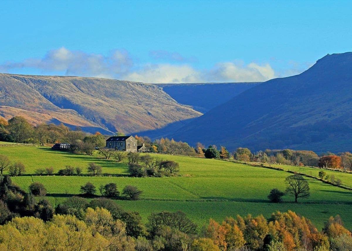 فندق Dovestone Holiday Park Greenfield  المظهر الخارجي الصورة